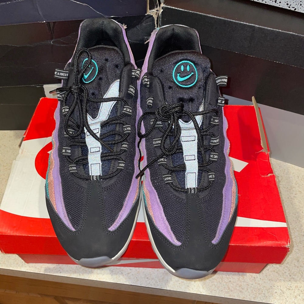 4 pairs of shoes Bundle
